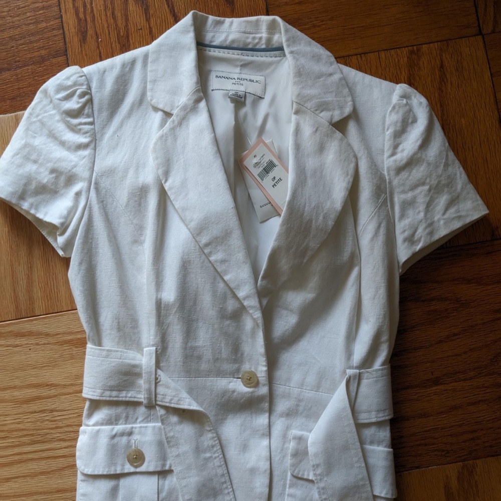Banana Republic white short sleeve blazer